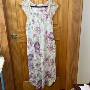 Carole Hochman gown with pockets